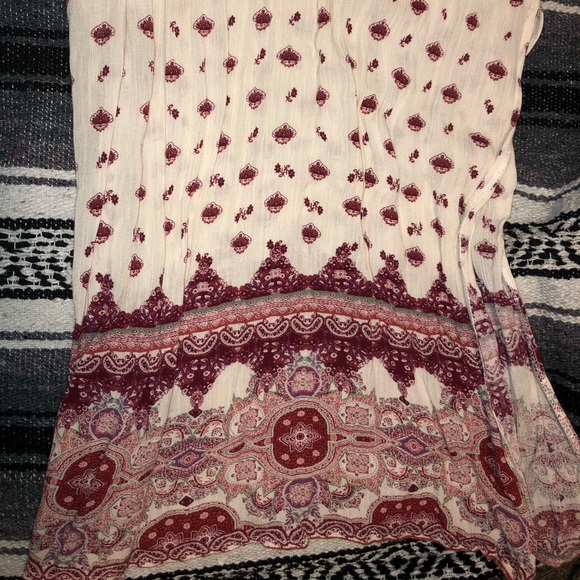 Pretty halter sun dress - Picture 3 of 4